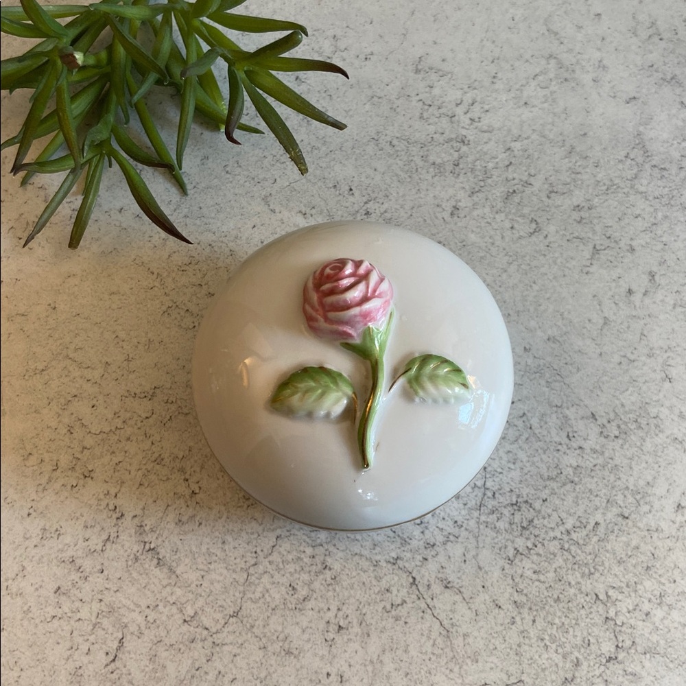 Vintage Elizabeth Arden Orient Express Japan Porcelain  Rose Trinket Box candle